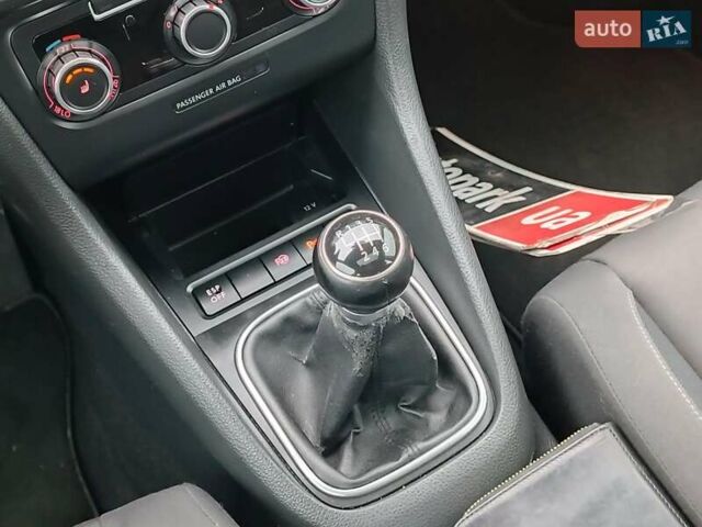 Синий Фольксваген Гольф, объемом двигателя 1.4 л и пробегом 255 тыс. км за 7490 $, фото 16 на Automoto.ua