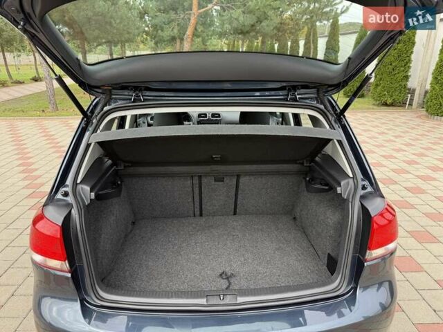 Фольксваген Гольф 2010 в Иршава на Automoto.ua Синий Фольксваген Гольф, объемом двигателя 1.39 л и пробегом 228 тыс. км за 8300 $, фото 60 на Automoto.ua