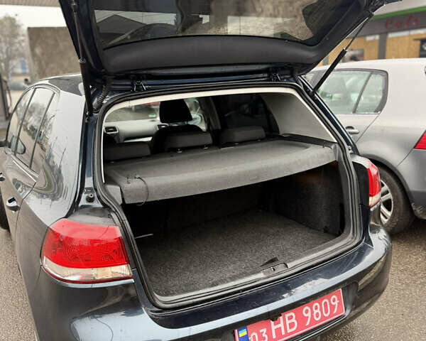 Синий Фольксваген Гольф, объемом двигателя 1.6 л и пробегом 190 тыс. км за 7700 $, фото 8 на Automoto.ua