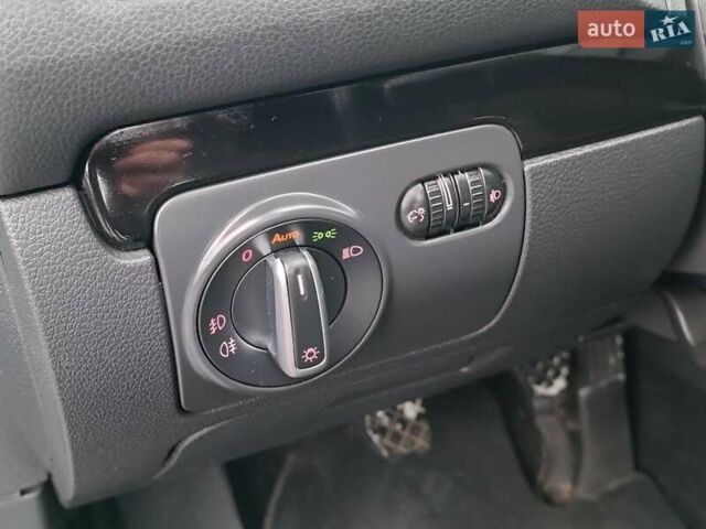 Синий Фольксваген Гольф, объемом двигателя 1.4 л и пробегом 255 тыс. км за 7490 $, фото 21 на Automoto.ua