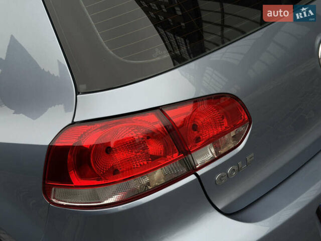 Синий Фольксваген Гольф, объемом двигателя 1.6 л и пробегом 204 тыс. км за 8650 $, фото 63 на Automoto.ua