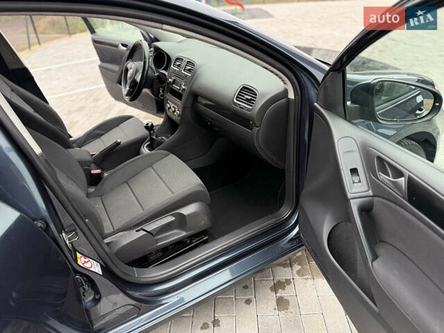 Синій Фольксваген Гольф, об'ємом двигуна 1.4 л та пробігом 157 тис. км за 7500 $, фото 30 на Automoto.ua