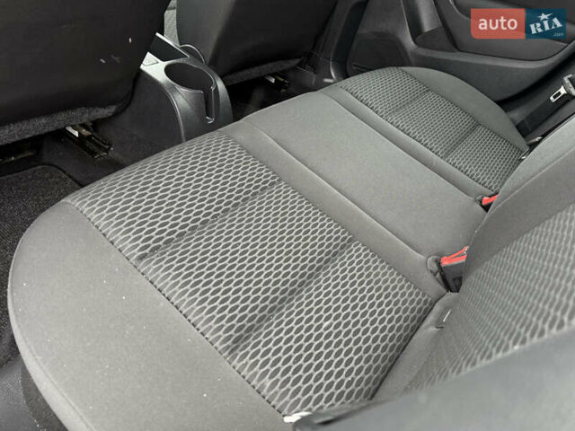 Синий Фольксваген Гольф, объемом двигателя 1.4 л и пробегом 192 тыс. км за 6890 $, фото 47 на Automoto.ua