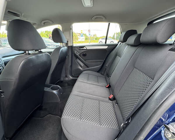 Синий Фольксваген Гольф, объемом двигателя 1.4 л и пробегом 181 тыс. км за 6800 $, фото 45 на Automoto.ua