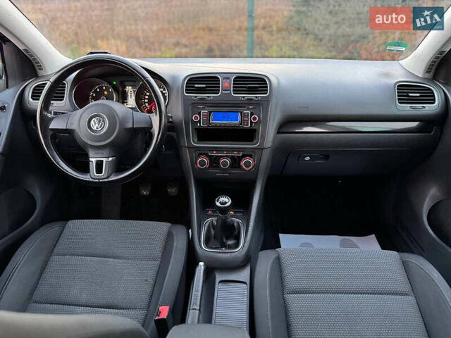 Синій Фольксваген Гольф, об'ємом двигуна 1.6 л та пробігом 190 тис. км за 7750 $, фото 43 на Automoto.ua