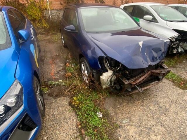 Синий Фольксваген Гольф, объемом двигателя 1.6 л и пробегом 175 тыс. км за 4600 $, фото 1 на Automoto.ua