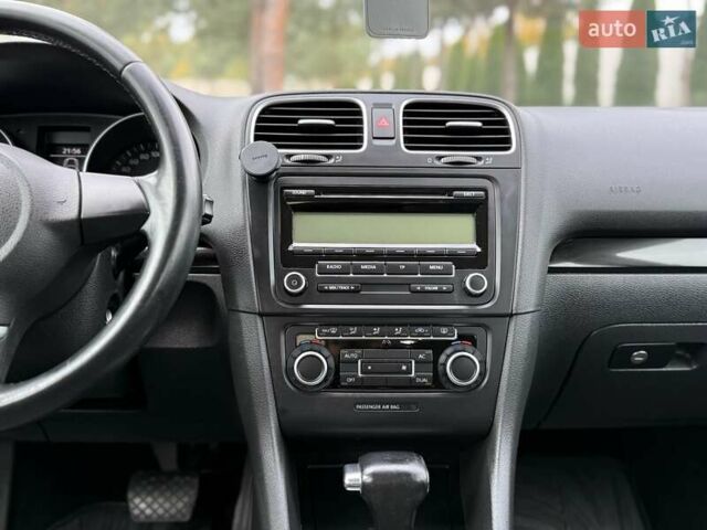 Фольксваген Гольф 2010 в Иршава на Automoto.ua Синий Фольксваген Гольф, объемом двигателя 1.39 л и пробегом 228 тыс. км за 8300 $, фото 45 на Automoto.ua