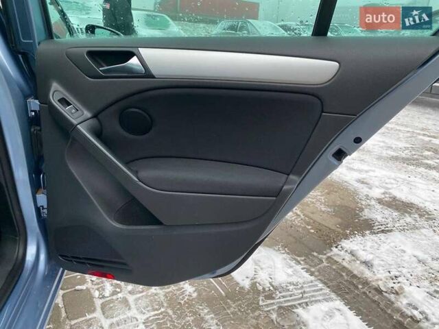 Синий Фольксваген Гольф, объемом двигателя 1.4 л и пробегом 245 тыс. км за 8190 $, фото 21 на Automoto.ua