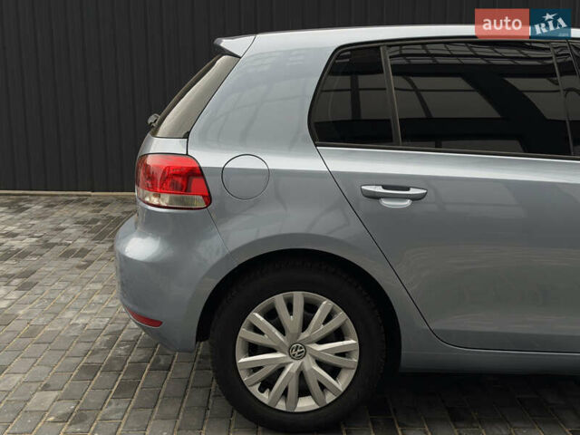 Синий Фольксваген Гольф, объемом двигателя 1.6 л и пробегом 204 тыс. км за 8650 $, фото 66 на Automoto.ua