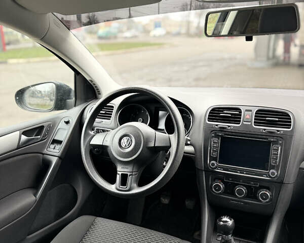 Синий Фольксваген Гольф, объемом двигателя 1.6 л и пробегом 190 тыс. км за 7700 $, фото 26 на Automoto.ua