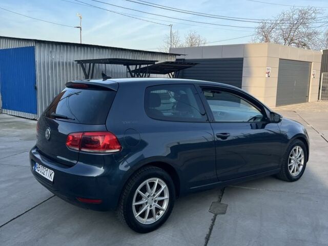 Синий Фольксваген Гольф, объемом двигателя 1.2 л и пробегом 248 тыс. км за 7000 $, фото 5 на Automoto.ua