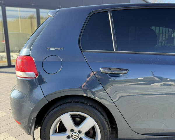 Синій Фольксваген Гольф, об'ємом двигуна 1.6 л та пробігом 263 тис. км за 7550 $, фото 5 на Automoto.ua