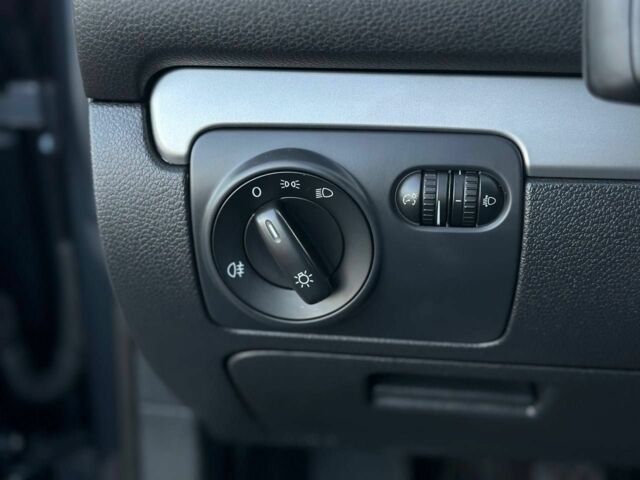 Синій Фольксваген Гольф, об'ємом двигуна 1.4 л та пробігом 197 тис. км за 7500 $, фото 15 на Automoto.ua