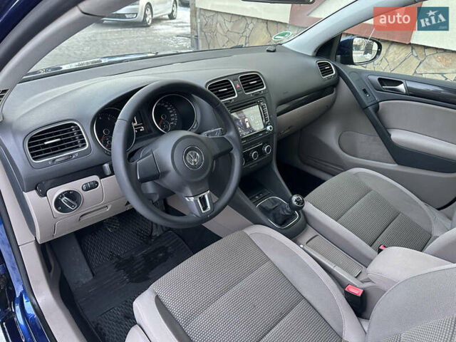 Синий Фольксваген Гольф, объемом двигателя 1.2 л и пробегом 178 тыс. км за 6800 $, фото 10 на Automoto.ua