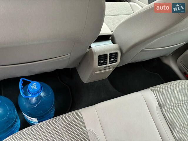 Синий Фольксваген Гольф, объемом двигателя 1.6 л и пробегом 200 тыс. км за 8300 $, фото 20 на Automoto.ua