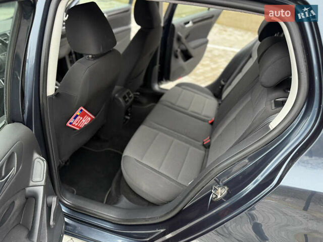 Синій Фольксваген Гольф, об'ємом двигуна 1.4 л та пробігом 157 тис. км за 7500 $, фото 38 на Automoto.ua
