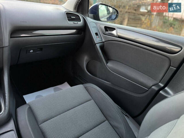 Синій Фольксваген Гольф, об'ємом двигуна 1.6 л та пробігом 190 тис. км за 7750 $, фото 44 на Automoto.ua