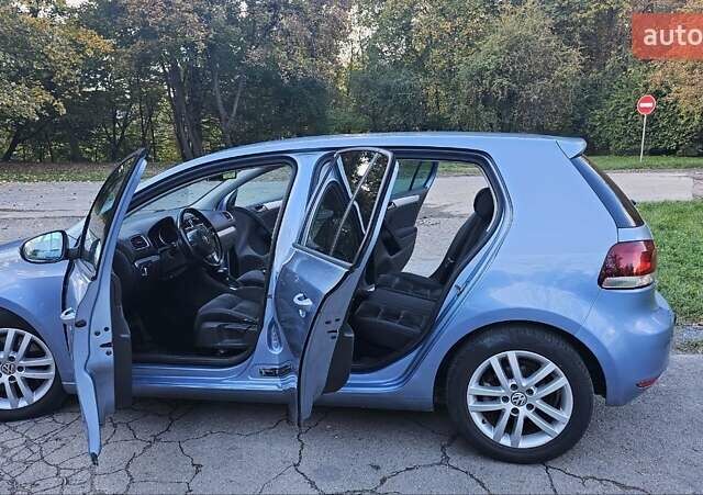 Синий Фольксваген Гольф, объемом двигателя 1.39 л и пробегом 245 тыс. км за 8400 $, фото 8 на Automoto.ua