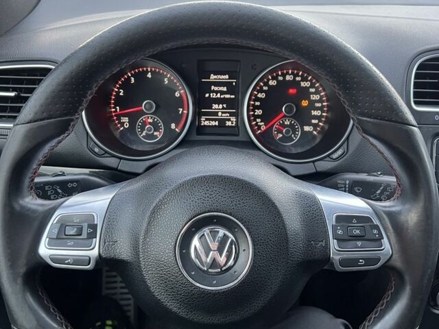 Синий Фольксваген Гольф, объемом двигателя 2 л и пробегом 244 тыс. км за 7600 $, фото 6 на Automoto.ua