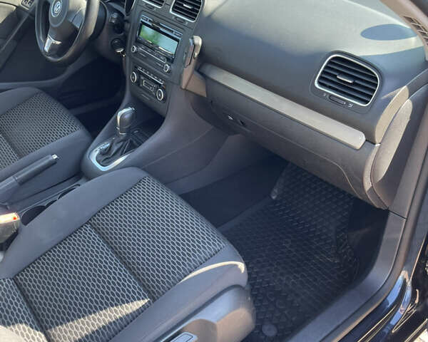 Синій Фольксваген Гольф, об'ємом двигуна 1.39 л та пробігом 213 тис. км за 9200 $, фото 20 на Automoto.ua