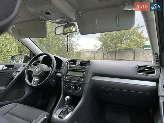 Синий Фольксваген Гольф, объемом двигателя 1.6 л и пробегом 239 тыс. км за 9999 $, фото 54 на Automoto.ua