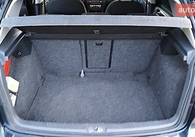 Синій Фольксваген Гольф, об'ємом двигуна 1.2 л та пробігом 177 тис. км за 5900 $, фото 12 на Automoto.ua