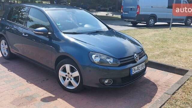 Синий Фольксваген Гольф, объемом двигателя 1.6 л и пробегом 239 тыс. км за 9999 $, фото 70 на Automoto.ua