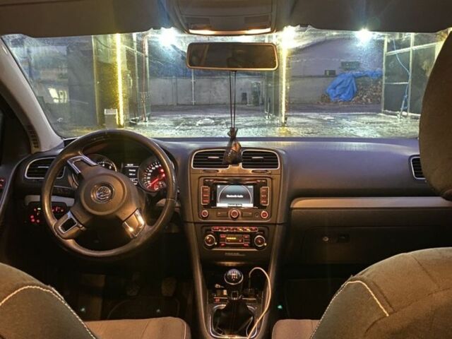 Фольксваген Гольф 2011 в Полтаве на Automoto.ua Синий Фольксваген Гольф, объемом двигателя 1.4 л и пробегом 180 тыс. км за 7100 $, фото 6 на Automoto.ua