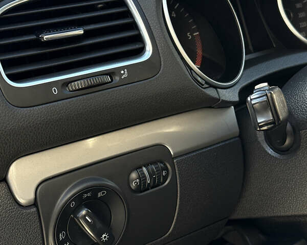 Синий Фольксваген Гольф, объемом двигателя 1.6 л и пробегом 263 тыс. км за 8100 $, фото 16 на Automoto.ua