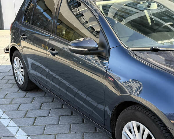 Синий Фольксваген Гольф, объемом двигателя 1.6 л и пробегом 263 тыс. км за 8100 $, фото 7 на Automoto.ua