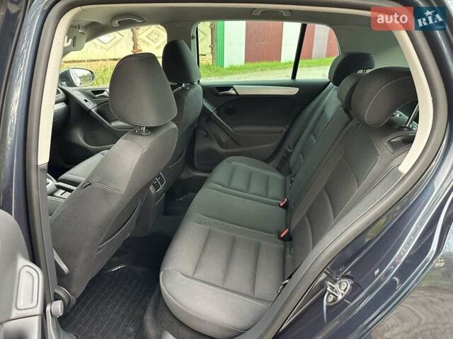 Синий Фольксваген Гольф, объемом двигателя 1.6 л и пробегом 239 тыс. км за 9999 $, фото 33 на Automoto.ua