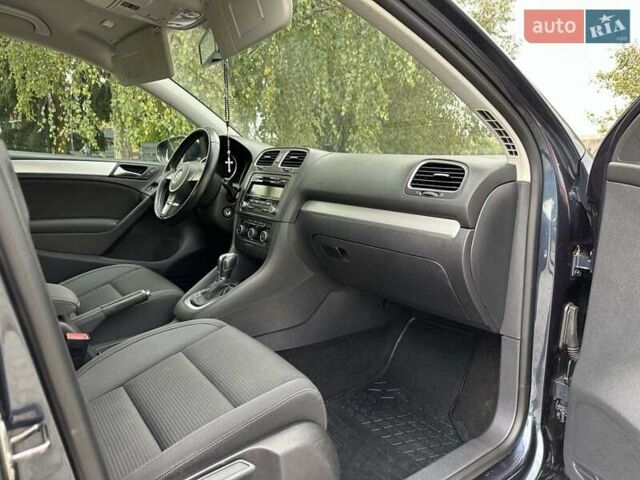 Синий Фольксваген Гольф, объемом двигателя 1.6 л и пробегом 239 тыс. км за 9999 $, фото 60 на Automoto.ua