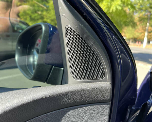 Синий Фольксваген Гольф, объемом двигателя 1.4 л и пробегом 210 тыс. км за 7500 $, фото 16 на Automoto.ua