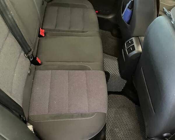 Синий Фольксваген Гольф, объемом двигателя 1.6 л и пробегом 208 тыс. км за 8999 $, фото 28 на Automoto.ua