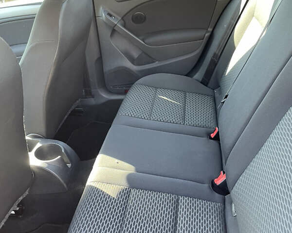 Синій Фольксваген Гольф, об'ємом двигуна 1.39 л та пробігом 213 тис. км за 9200 $, фото 24 на Automoto.ua