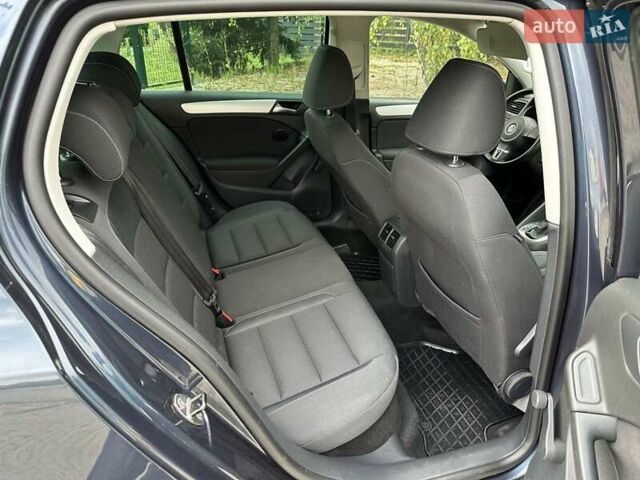 Синий Фольксваген Гольф, объемом двигателя 1.6 л и пробегом 239 тыс. км за 9999 $, фото 40 на Automoto.ua