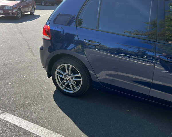 Синий Фольксваген Гольф, объемом двигателя 1.4 л и пробегом 210 тыс. км за 7500 $, фото 3 на Automoto.ua