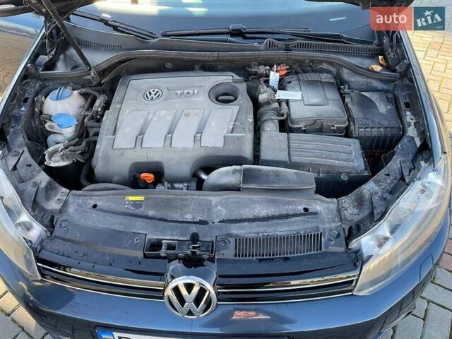 Синий Фольксваген Гольф, объемом двигателя 1.6 л и пробегом 208 тыс. км за 8999 $, фото 27 на Automoto.ua