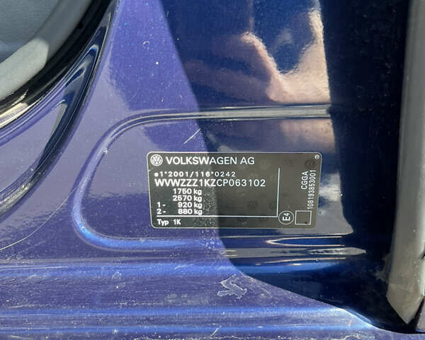 Синий Фольксваген Гольф, объемом двигателя 1.4 л и пробегом 210 тыс. км за 7500 $, фото 7 на Automoto.ua