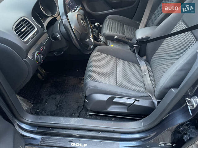 Синій Фольксваген Гольф, об'ємом двигуна 1.39 л та пробігом 136 тис. км за 7300 $, фото 24 на Automoto.ua