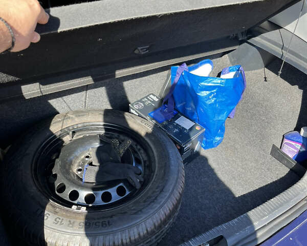 Синий Фольксваген Гольф, объемом двигателя 1.4 л и пробегом 210 тыс. км за 7500 $, фото 19 на Automoto.ua