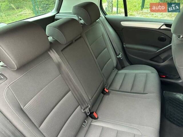 Синий Фольксваген Гольф, объемом двигателя 1.6 л и пробегом 239 тыс. км за 9999 $, фото 52 на Automoto.ua