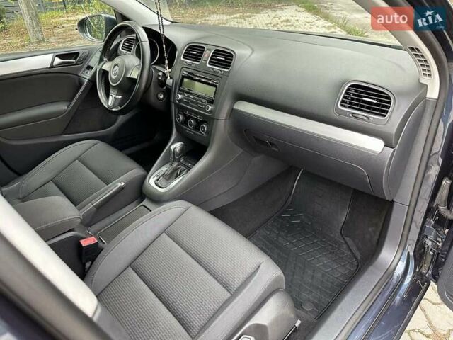 Синий Фольксваген Гольф, объемом двигателя 1.6 л и пробегом 239 тыс. км за 9999 $, фото 49 на Automoto.ua