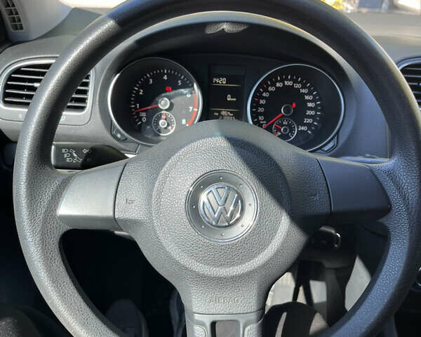 Синий Фольксваген Гольф, объемом двигателя 1.4 л и пробегом 210 тыс. км за 7500 $, фото 13 на Automoto.ua