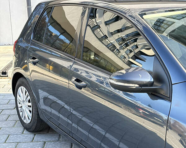 Синий Фольксваген Гольф, объемом двигателя 1.6 л и пробегом 263 тыс. км за 8100 $, фото 6 на Automoto.ua