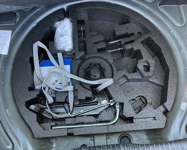 Синій Фольксваген Гольф, об'ємом двигуна 1.39 л та пробігом 213 тис. км за 9200 $, фото 34 на Automoto.ua