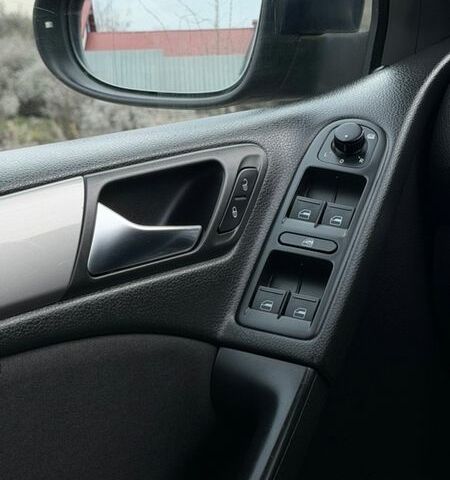 Синій Фольксваген Гольф, об'ємом двигуна 1.4 л та пробігом 178 тис. км за 6990 $, фото 23 на Automoto.ua
