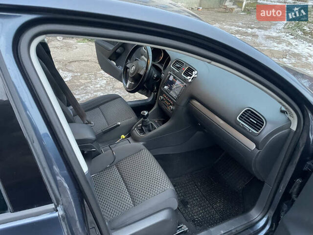 Синій Фольксваген Гольф, об'ємом двигуна 1.39 л та пробігом 136 тис. км за 7300 $, фото 28 на Automoto.ua