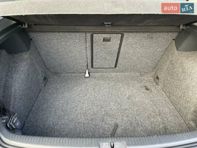 Синий Фольксваген Гольф, объемом двигателя 1.2 л и пробегом 264 тыс. км за 7599 $, фото 16 на Automoto.ua