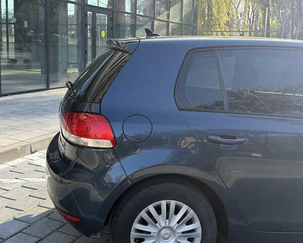 Синий Фольксваген Гольф, объемом двигателя 1.6 л и пробегом 263 тыс. км за 8100 $, фото 8 на Automoto.ua